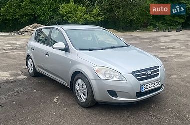 Хэтчбек Kia Ceed 2008 в Львове
