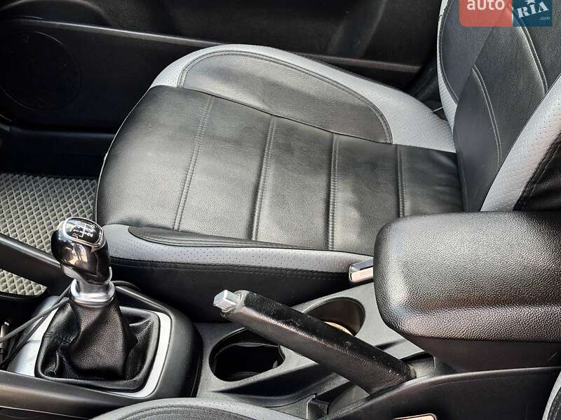 Универсал Kia Ceed 2010 в Львове