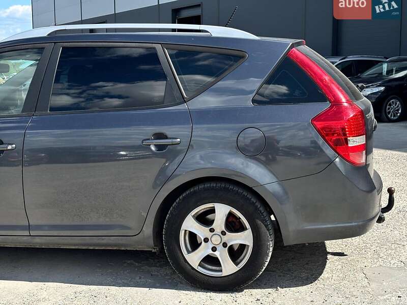 Универсал Kia Ceed 2010 в Львове