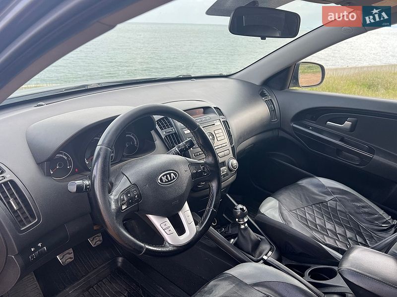 Универсал Kia Ceed 2010 в Николаеве фото 11 Универсал Kia Ceed 2010 в Николаеве