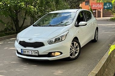 Хетчбек Kia Ceed 2013 в Одесі