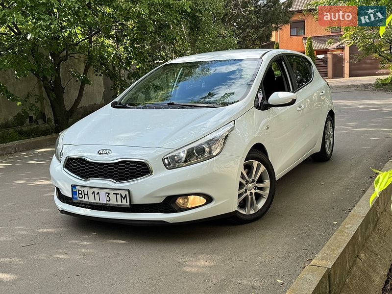Хетчбек Kia Ceed 2013 в Одесі