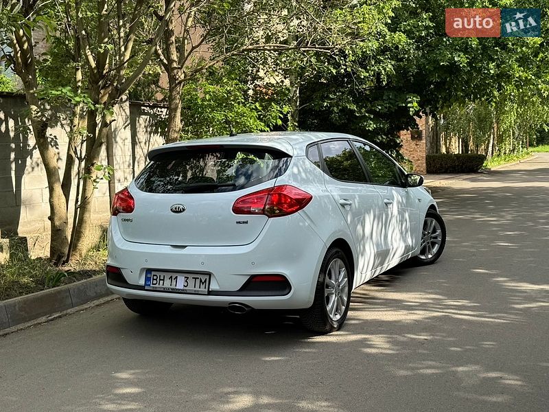 Хетчбек Kia Ceed 2013 в Одесі