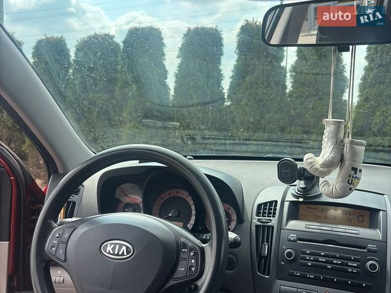 Хэтчбек Kia Ceed 2008 в Львове