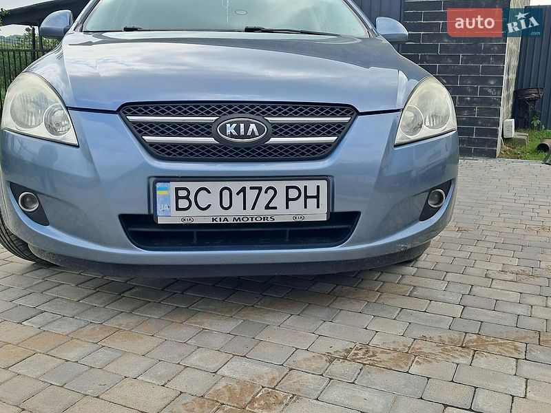 Хэтчбек Kia Ceed 2007 в Мостиске
