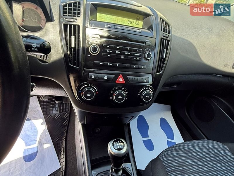 Универсал Kia Ceed 2009 в Полтаве