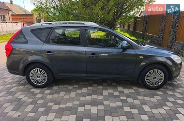 Универсал Kia Ceed 2010 в Полтаве
