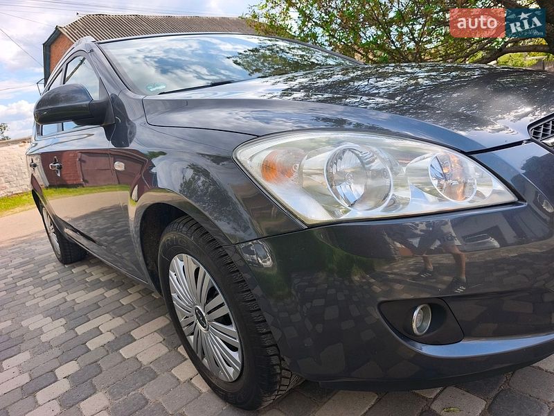 Универсал Kia Ceed 2010 в Полтаве
