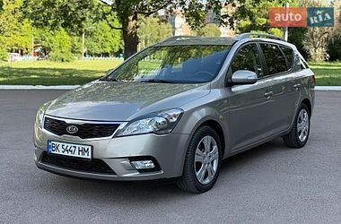 Універсал Kia Ceed 2012 в Рівному