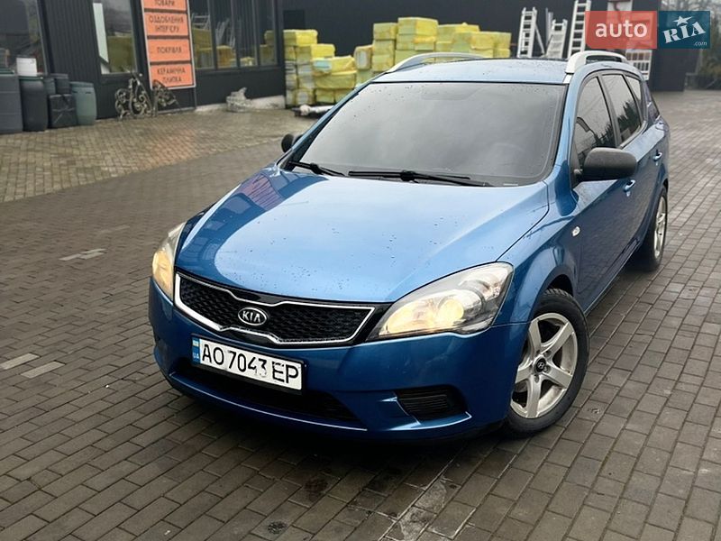 Универсал Kia Ceed 2010 в Сваляве фото 2 Универсал Kia Ceed 2010 в Сваляве