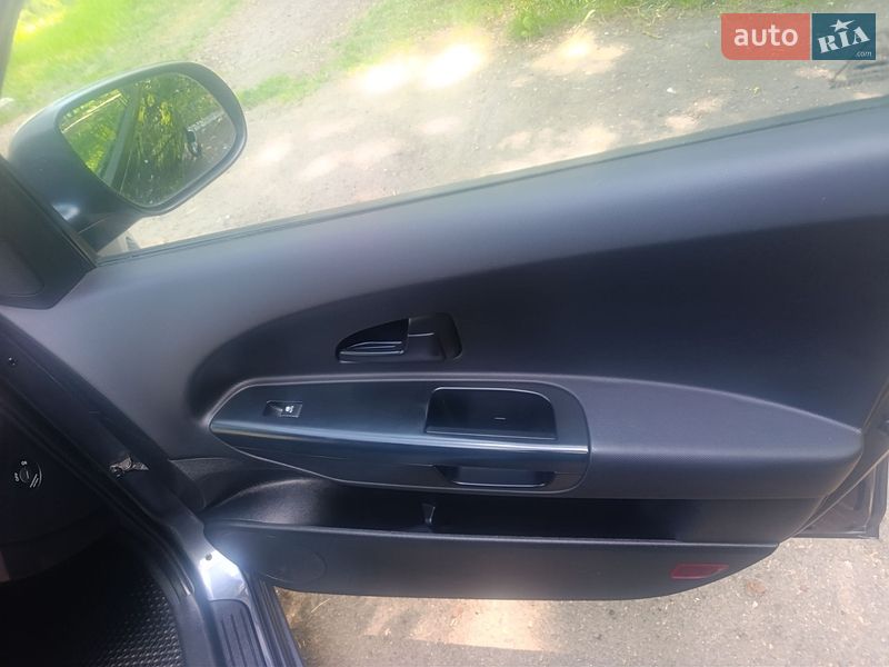 Хэтчбек Kia Ceed 2012 в Рогатине