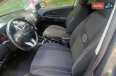 Хэтчбек Kia Ceed 2012 в Рогатине