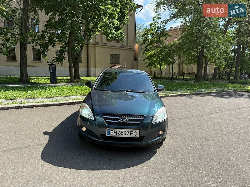 Хетчбек Kia Ceed 2008 в Миколаєві