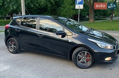 Хэтчбек Kia Ceed 2013 в Полтаве