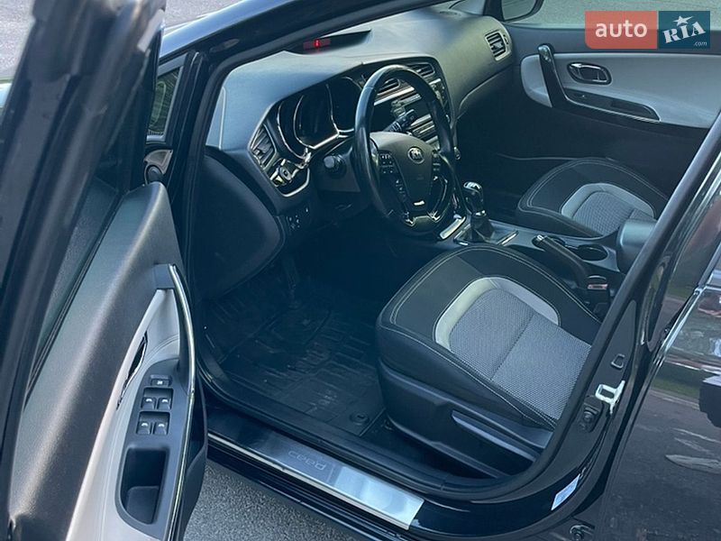 Хэтчбек Kia Ceed 2013 в Полтаве