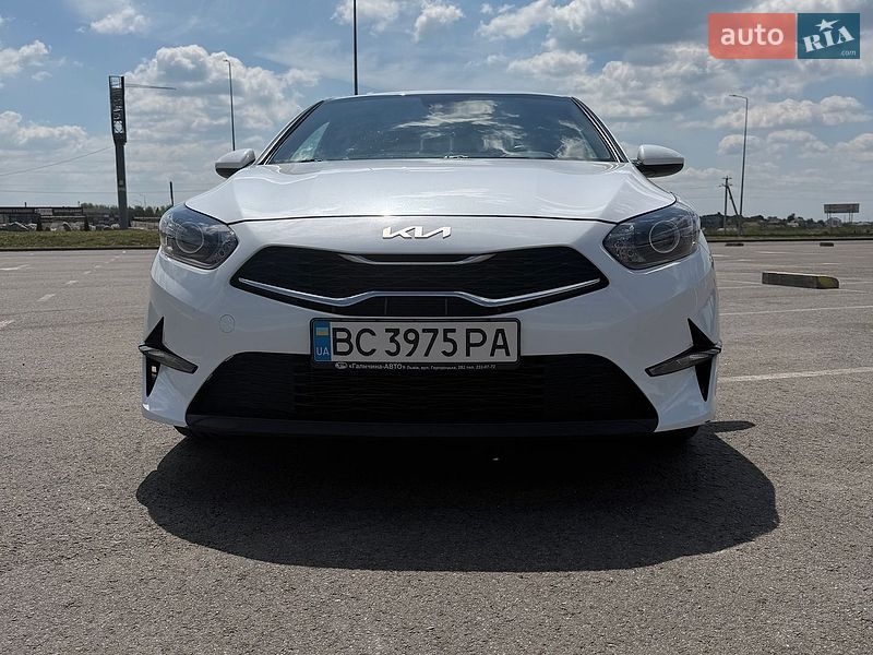 Хэтчбек Kia Ceed 2022 в Львове фото 2 Хэтчбек Kia Ceed 2022 в Львове