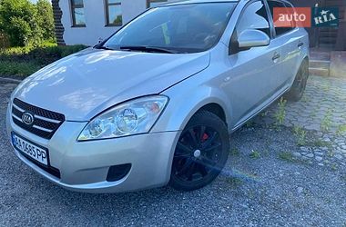 Хэтчбек Kia Ceed 2007 в Ярмолинцах