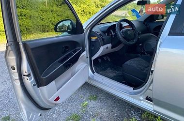 Хэтчбек Kia Ceed 2007 в Ярмолинцах