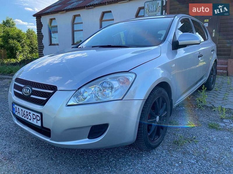 Хэтчбек Kia Ceed 2007 в Ярмолинцах