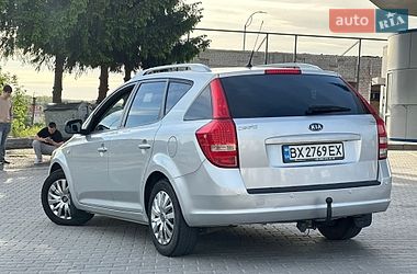 Универсал Kia Ceed 2010 в Хмельницком