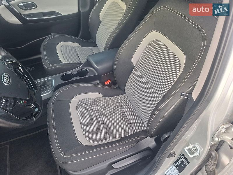 Хэтчбек Kia Ceed 2013 в Киеве