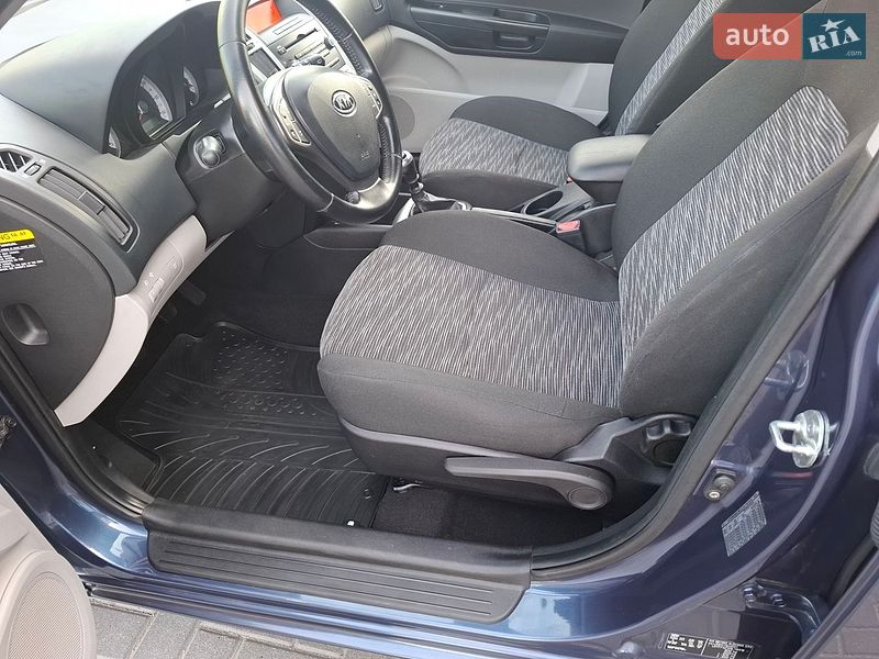 Універсал Kia Ceed 2009 в Луцьку