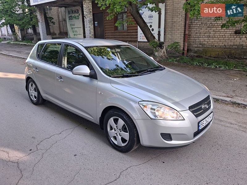 Хэтчбек Kia Ceed 2007 в Первомайске