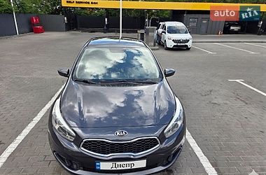 Хэтчбек Kia Ceed 2013 в Днепре