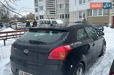 Хэтчбек Kia Ceed 2008 в Вишневом