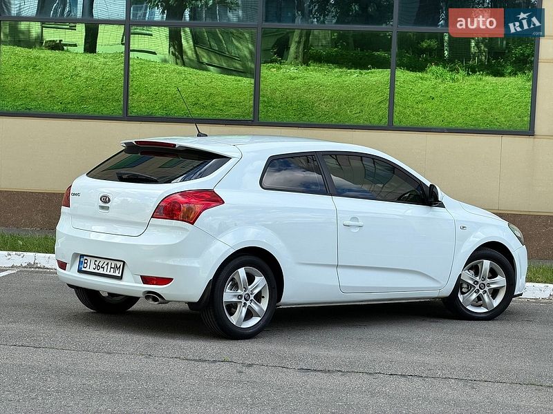 Хетчбек Kia Ceed 2008 в Харкові