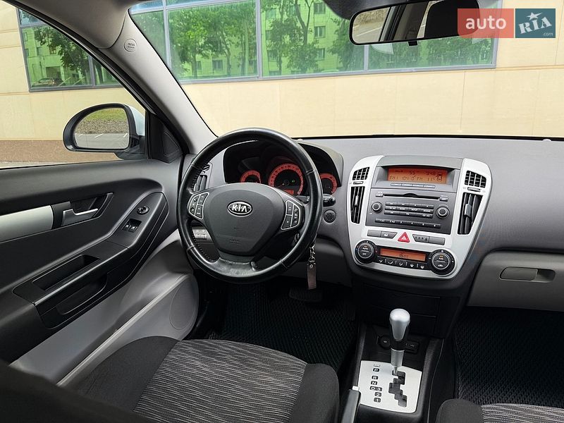 Хетчбек Kia Ceed 2008 в Харкові