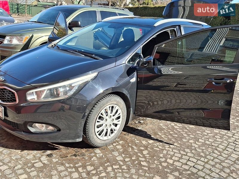Универсал Kia Ceed 2012 в Львове
