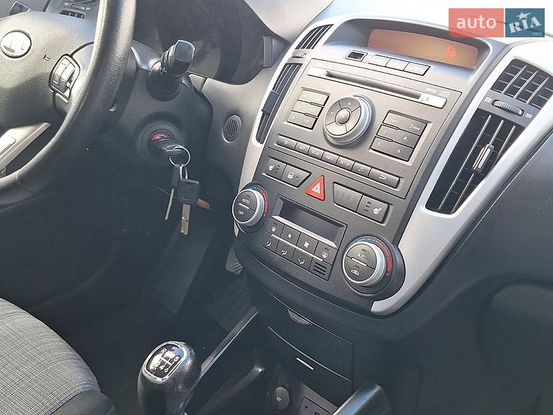 Универсал Kia Ceed 2011 в Виннице