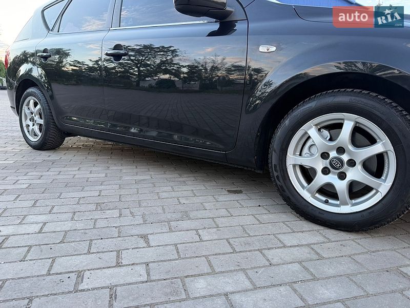 Універсал Kia Ceed 2010 в Кривому Розі
