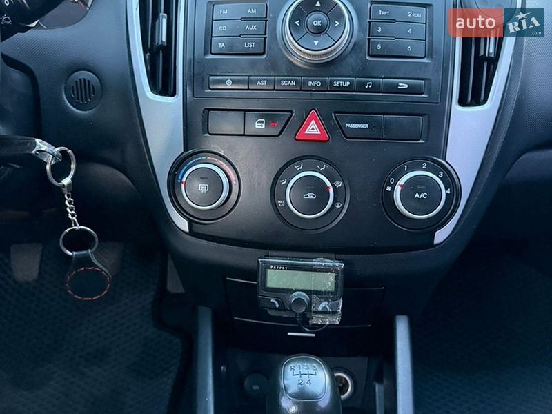 Універсал Kia Ceed 2010 в Кривому Розі