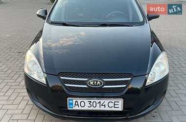 Хетчбек Kia Ceed 2007 в Ужгороді