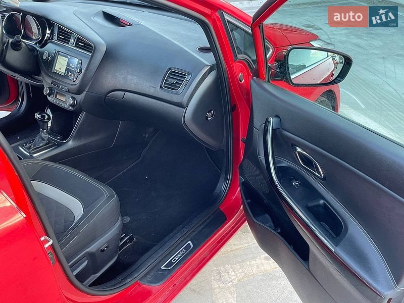 Универсал Kia Ceed 2018 в Киеве