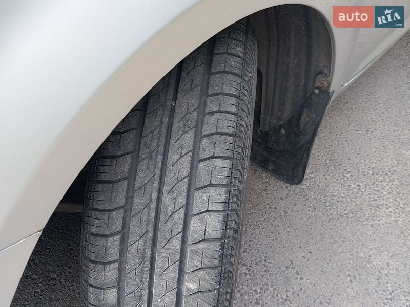 Универсал Kia Ceed 2009 в Ровно