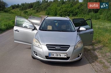 Универсал Kia Ceed 2009 в Ровно