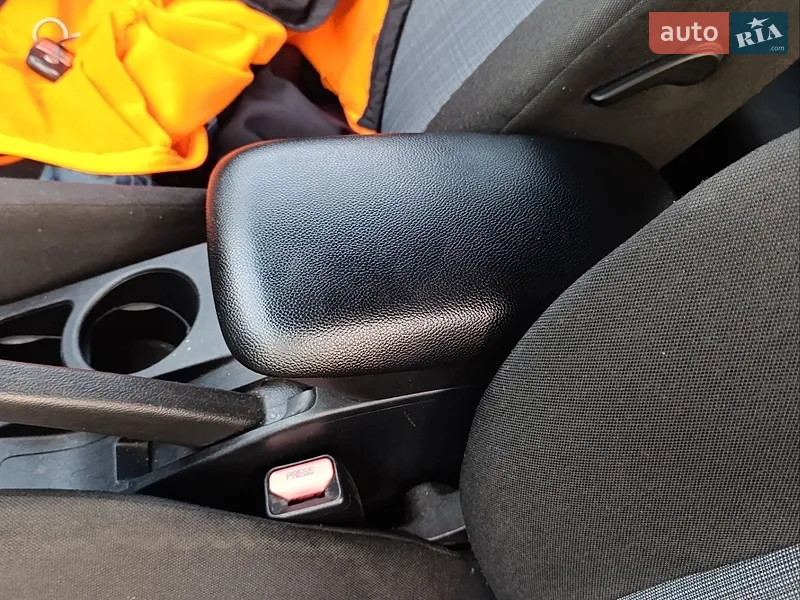 Kia Ceed 2010 VIN U5YHB816AAL174036 фото оголошення 7 з 47