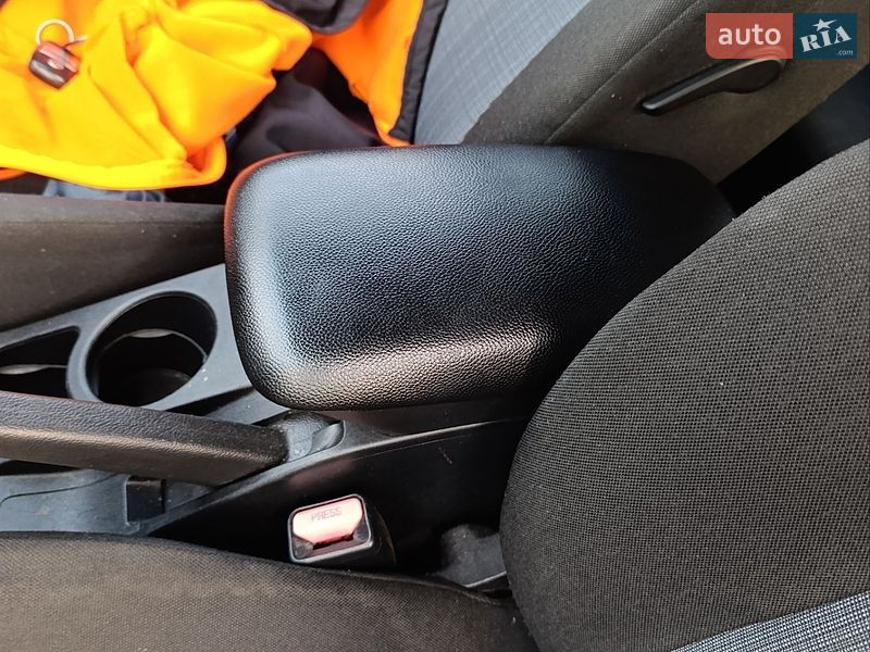 Універсал Kia Ceed 2010 в Маневичах