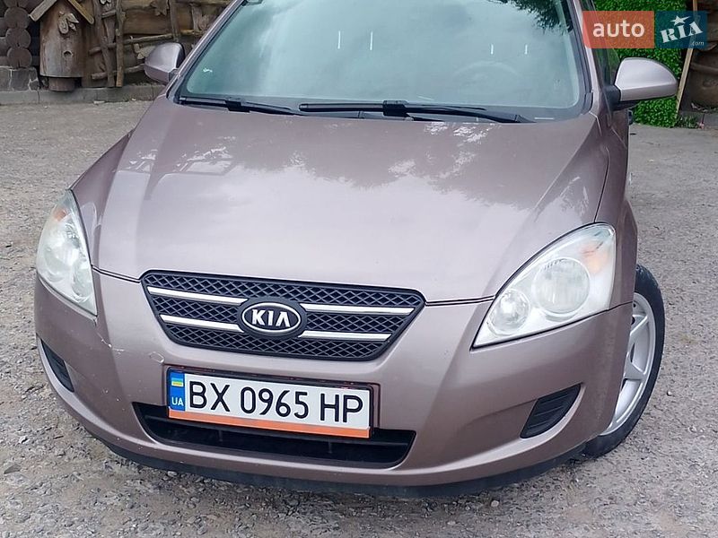 Хетчбек Kia Ceed 2007 в Кам'янець-Подільському фото 3 Хетчбек Kia Ceed 2007 в Кам'янець-Подільському