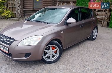 Хетчбек Kia Ceed 2007 в Кам'янець-Подільському фото 6 Хетчбек Kia Ceed 2007 в Кам'янець-Подільському