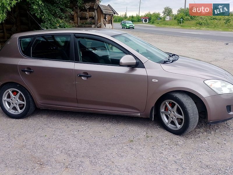Хетчбек Kia Ceed 2007 в Кам'янець-Подільському фото 9 Хетчбек Kia Ceed 2007 в Кам'янець-Подільському