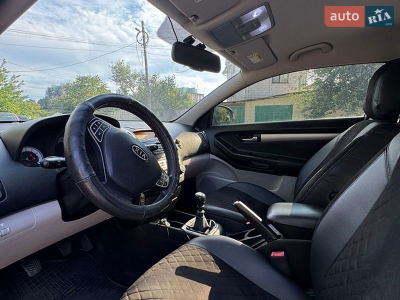 Хетчбек Kia Ceed 2009 в Одесі фото 10 Хетчбек Kia Ceed 2009 в Одесі