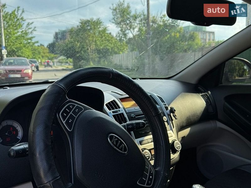 Хетчбек Kia Ceed 2009 в Одесі фото 8 Хетчбек Kia Ceed 2009 в Одесі
