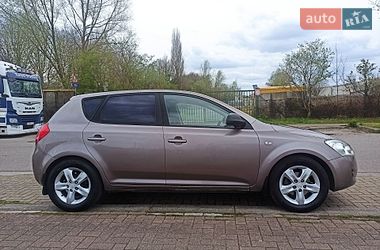 Хэтчбек Kia Ceed 2008 в Полтаве