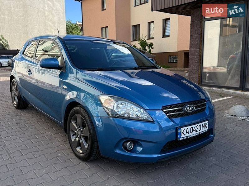 Хэтчбек Kia Ceed 2010 в Софиевской Борщаговке фото 3 Хэтчбек Kia Ceed 2010 в Софиевской Борщаговке