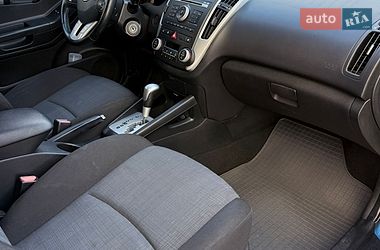 Хэтчбек Kia Ceed 2010 в Софиевской Борщаговке фото 8 Хэтчбек Kia Ceed 2010 в Софиевской Борщаговке