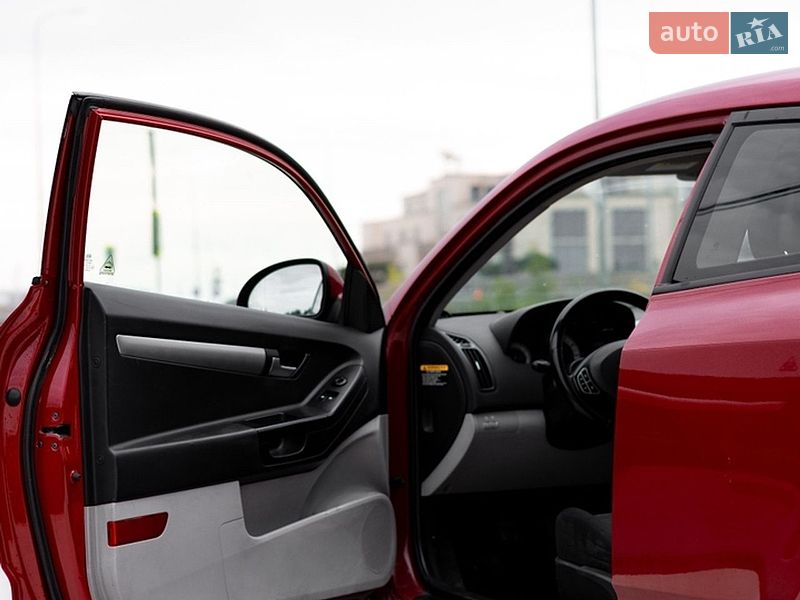 Хетчбек Kia Ceed 2008 в Львові
